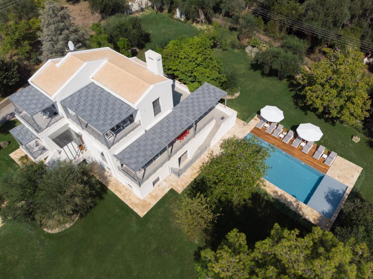 Villa Ren Dassia  Exteriör bild