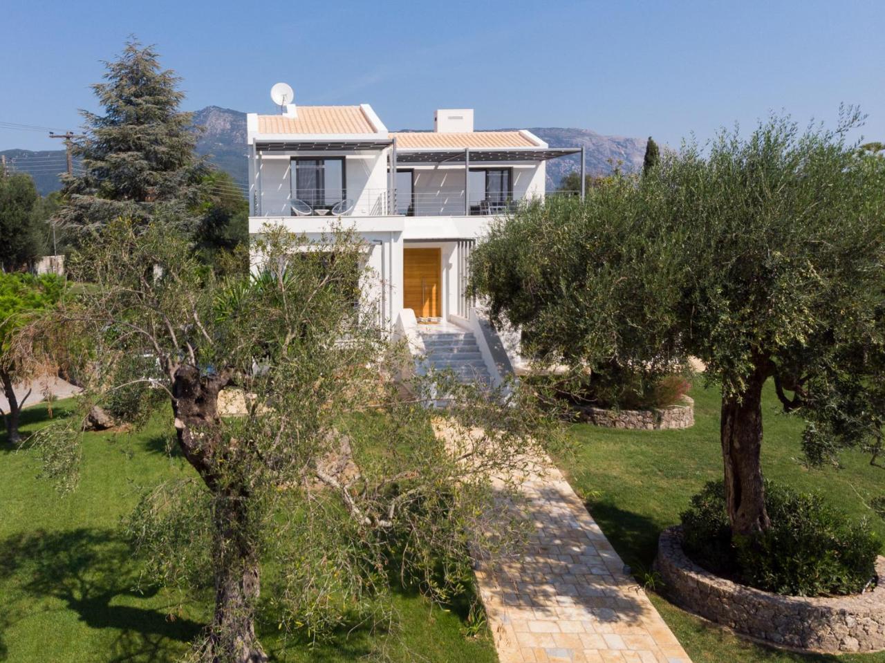 Villa Ren Dassia  Exteriör bild